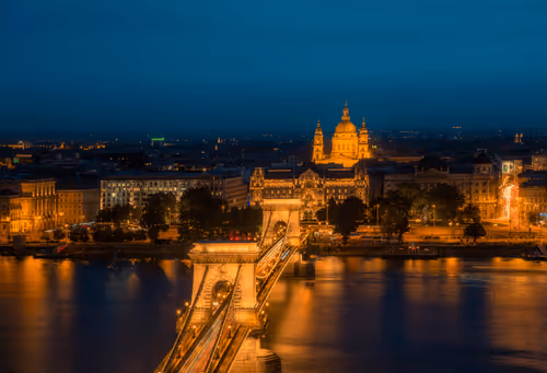 GOLDEN GATES- EDITIONS