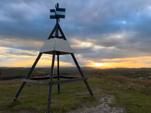 Item #100151078309057675366159992497543003968848618159963270405575559514063558934529 Media