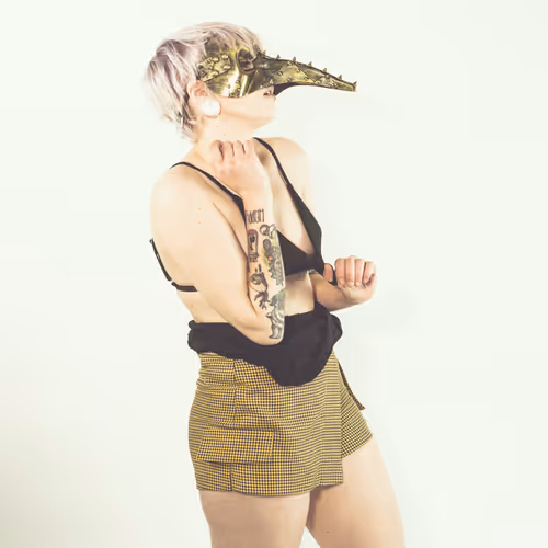 Item #109931125644720774743925664871075202306165972680174386762390863633543818379265 Media