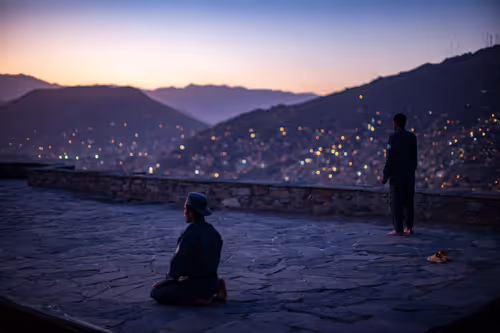 Item #5606426941725502535038272761259107725542531596447892324367451127646015979521 Media