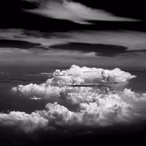 Item #107452823911796322306311489448183217996090405853563072613194476796948093337601 Media