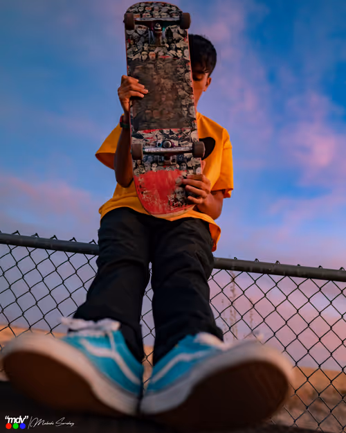 Item #14714425675941428140744687069339670704318230266084554160536609496340856045569 Media