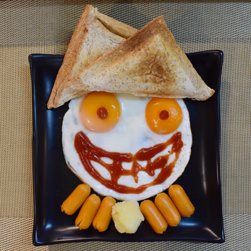 Item #114789367784781418560105569239197020547680939071037022005448403280930411642881 Media