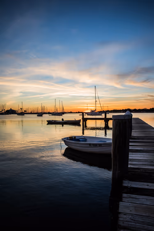 Item #42392629479489844342041238992722917738846266966173652433249185941728415186945 Media