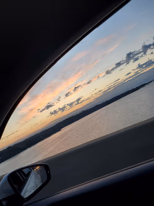 Item #40984206358001963118643246564406327476224673523487683926596290768385630797825 Media