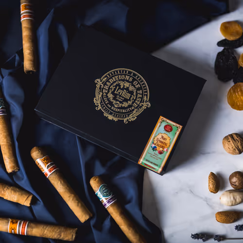 Item #90697346833606707129873510431101802278369522171045493742291976254196226719745 Media