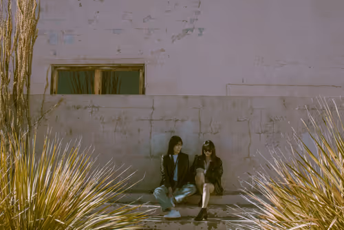 Item #59289559974989153339537177586835071468773347451990406797747693835599371829249 Media