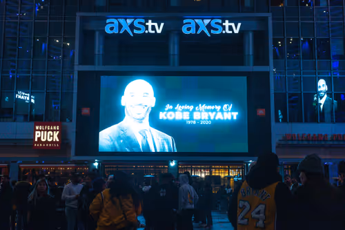 Item #13439362437370999140501138582598292618476795451252891238898507512961002635265 Media