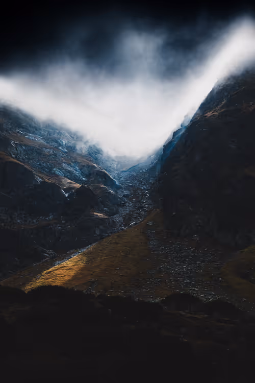 Item #46709965239587215851558087466762379659612403751449934923508460033028432855041 Media