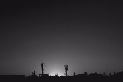 Item #44882446658105913853796509950000769097268566916228504631757224075443302301697 Media