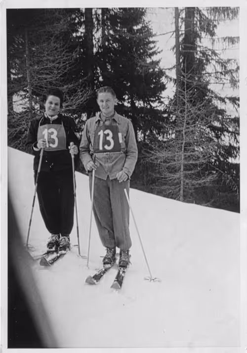 Item #15134709310911277842728697403753673439210482131750318059492546414602312744961 Media