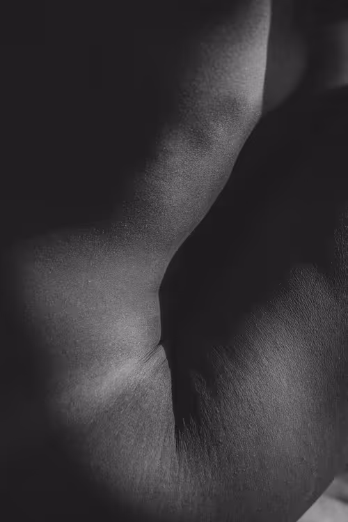 Item #17466310838440595509917632503727151322232245786637448100368350538338085634049 Media