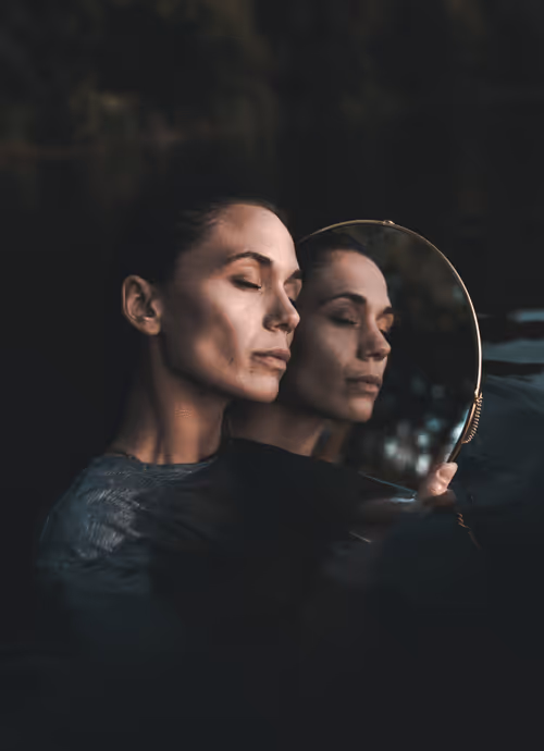 Item #40108322951802129361594584681119870045558526777819700458629971001871467282433 Media