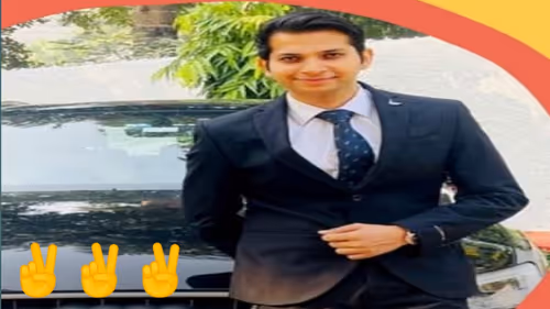 Item #57277794623827153443765929754662217345365987005358195412705324186804735180801 Media