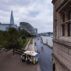 Day Timelapse • The Shard with City Hall in London