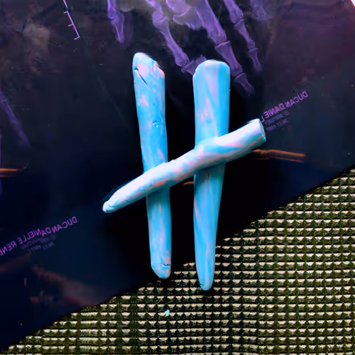 Item #42502377884493822439484110895335049498054174976923948741203377804273600430081 Media