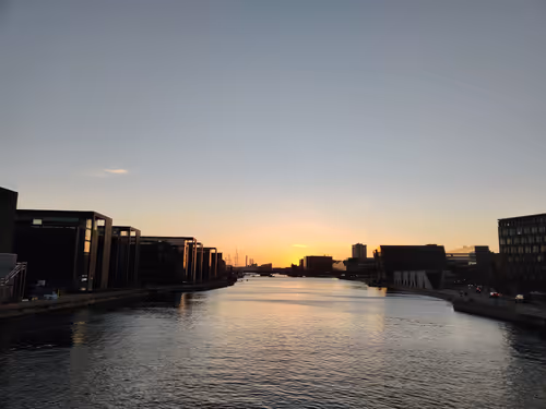 Item #89280554323355594991187074472248038858407737150671798798762341994949964201985 Media