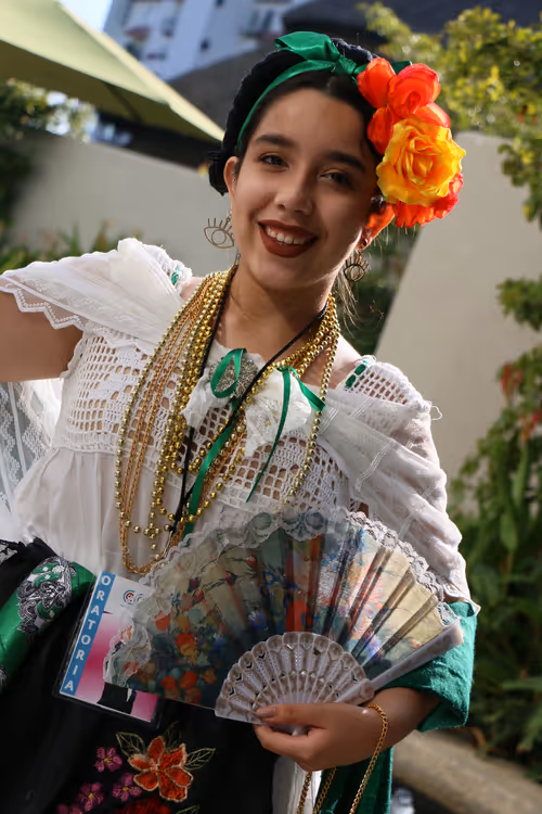 Item #43701703162984162385870680974501614991506660065028708946819052704891970519041 Media