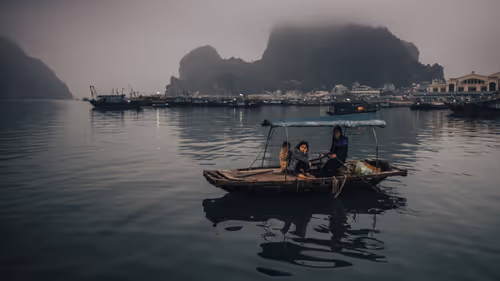 Item #38640678418960091879167073134620808059318826379912893500964934326159040053249 Media