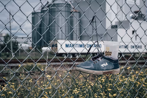 Item #17366406229194593202648770704936935496893237716448921109643338209534251368449 Media