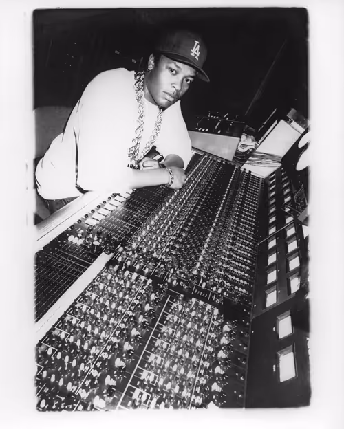 Item #92164906620106145587468133804147833328318986001025781549215792761708738510849 Media