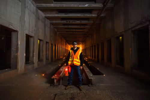 Item #27072019130905191751709852722432553942991786848624638658757296030204534194177 Media