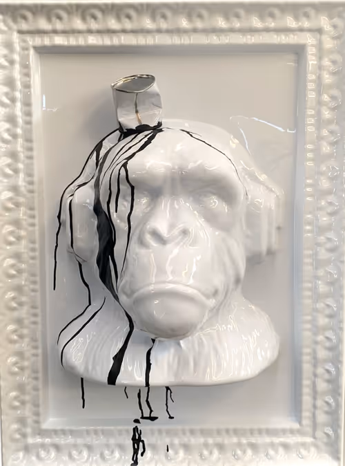 Item #115714974033138359731868353597734807202263279560168606730561454466449614569482 Media