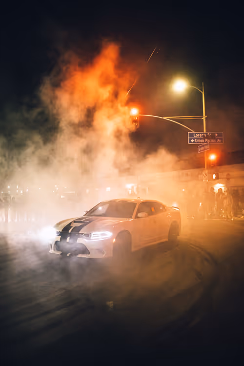 Item #50931392644089306214659746242884593369109529214351652193302373456133985665025 Media