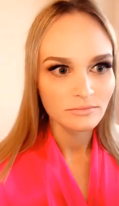 Item #12986001583624842443475589555777676835882886084855718816066093725651772112897 Media