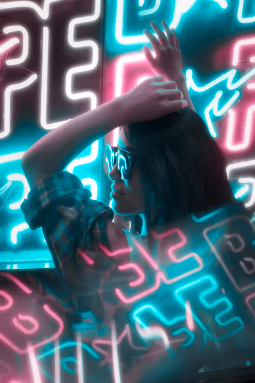 Item #82381014622499112345296957645322786313022492150887205816299328014875566800897 Media