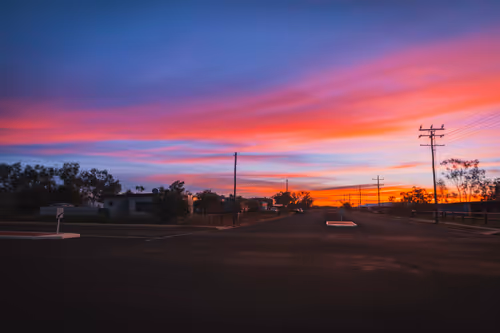 Item #97517886745563449106901032159970039654213063045664311098977807863983898624001 Media