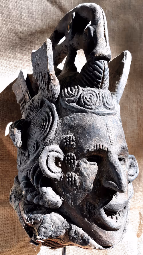 Item #53145155861914072946663816734589697206408690262904468731156752179015060553729 Media