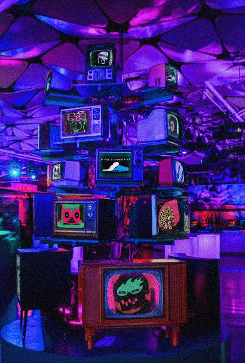 Item #60696951386542564411232956315550226347516488373438886564216272336647358513153 Media