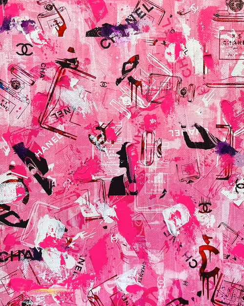 Item #17725140823311110427822241619765836771184584261670370627392030501321396191233 Media