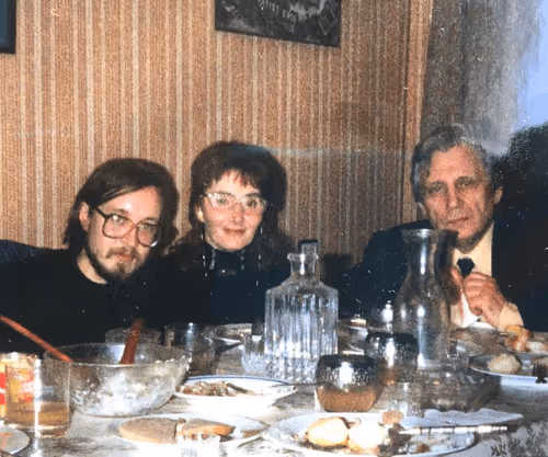 Item #41668002123532902942184249469811255423428428362367722891565144870666639507457 Media