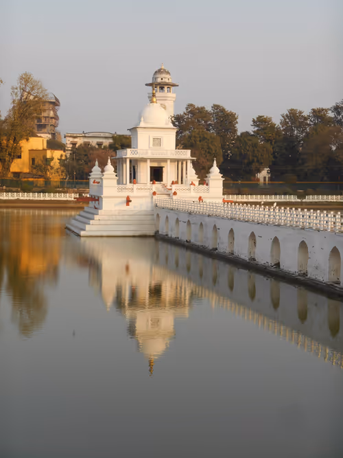 Item #69924028116922076493344461750653993086744312915422441384163024983218941067265 Media