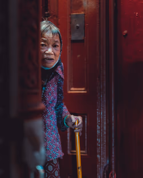 Item #44752229858710704547882990946217754742599991386574349955482480393922415689729 Media