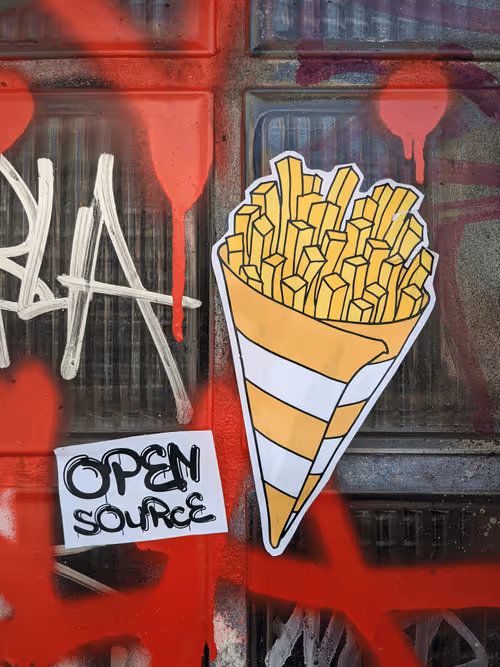 Item #74514486366930999863183303937488495413909095535195909856011804902899891306497 Media