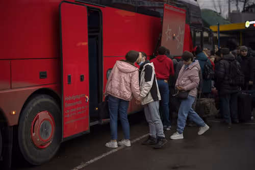 Item #103413011032799986058236408244226862098727006440833784864215853333281100529674 Media