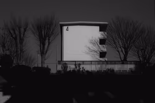 Item #59967187426684840308125755480147414158284983471661826941997092795360500252673 Media