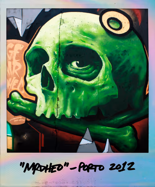 Item #61693304044410298479488842681931613276399569931757995813397789130756068474890 Media