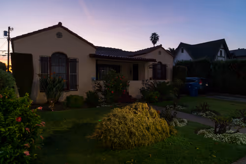 Item #97596376492587480991564299989885194485729582935183473269224319382764096847873 Media