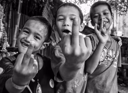 Item #32975273986494662930312712376819077050113417229570788515791893147458067234817 Media