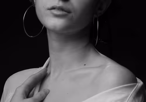 Item #55201668744489621819208839023649933051978301778806626701778924228669687726180 Media