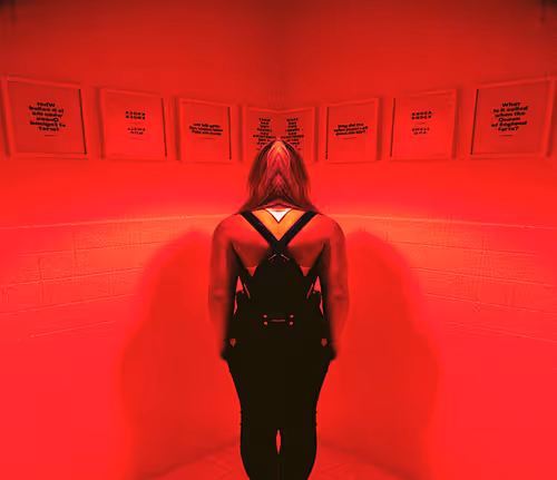 Item #24272124343134340103176744473993871061364753482217001834237996900572599418881 Media