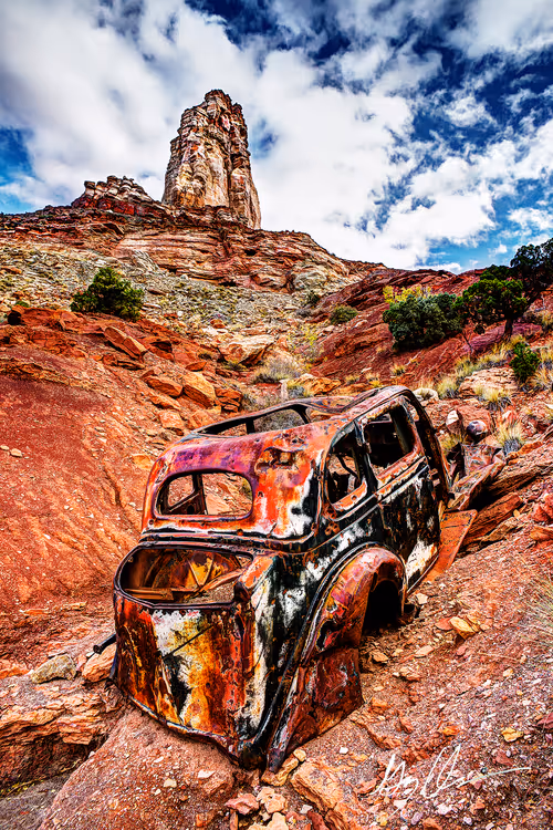 Item #47249959134198920907423674863097916784609466470325481649030705723932558753793 Media