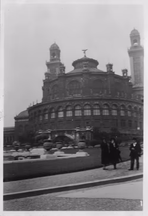 Item #15134709310911277842728697403753673439210482131750318059492546467378870878209 Media