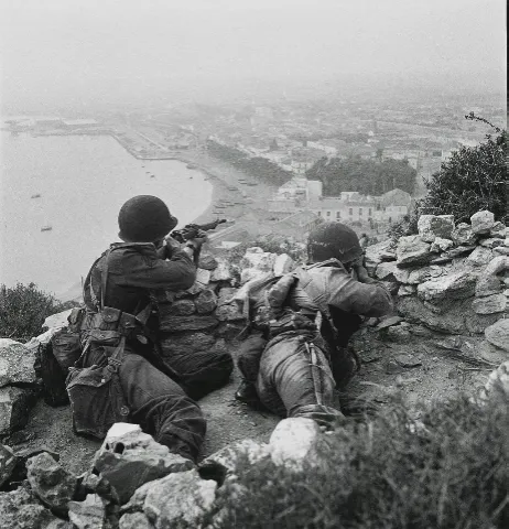 Item #11600489863815729502456794179702830310857689068892552752232560952844352487425 Media