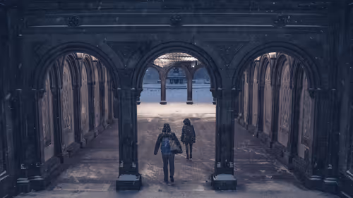 Item #12819158553627544868076531571685730081638998677666379521274269287906484944897 Media