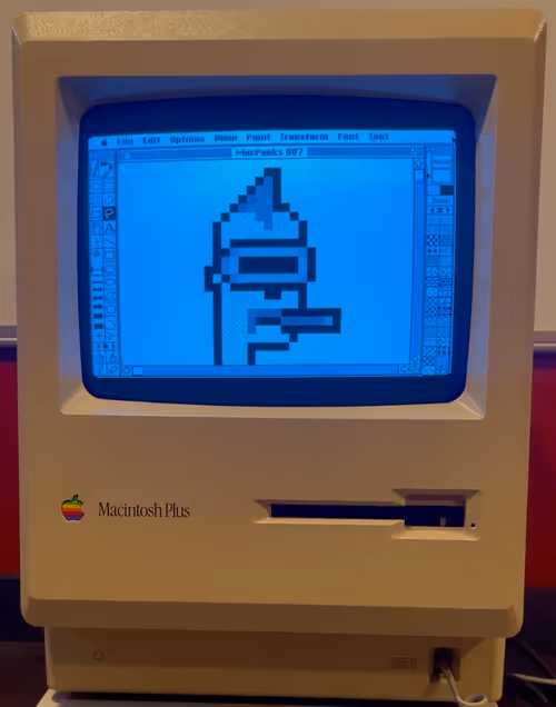 Item #71726801684445447248434831932165511436649228798238682159683429367472707338241 Media